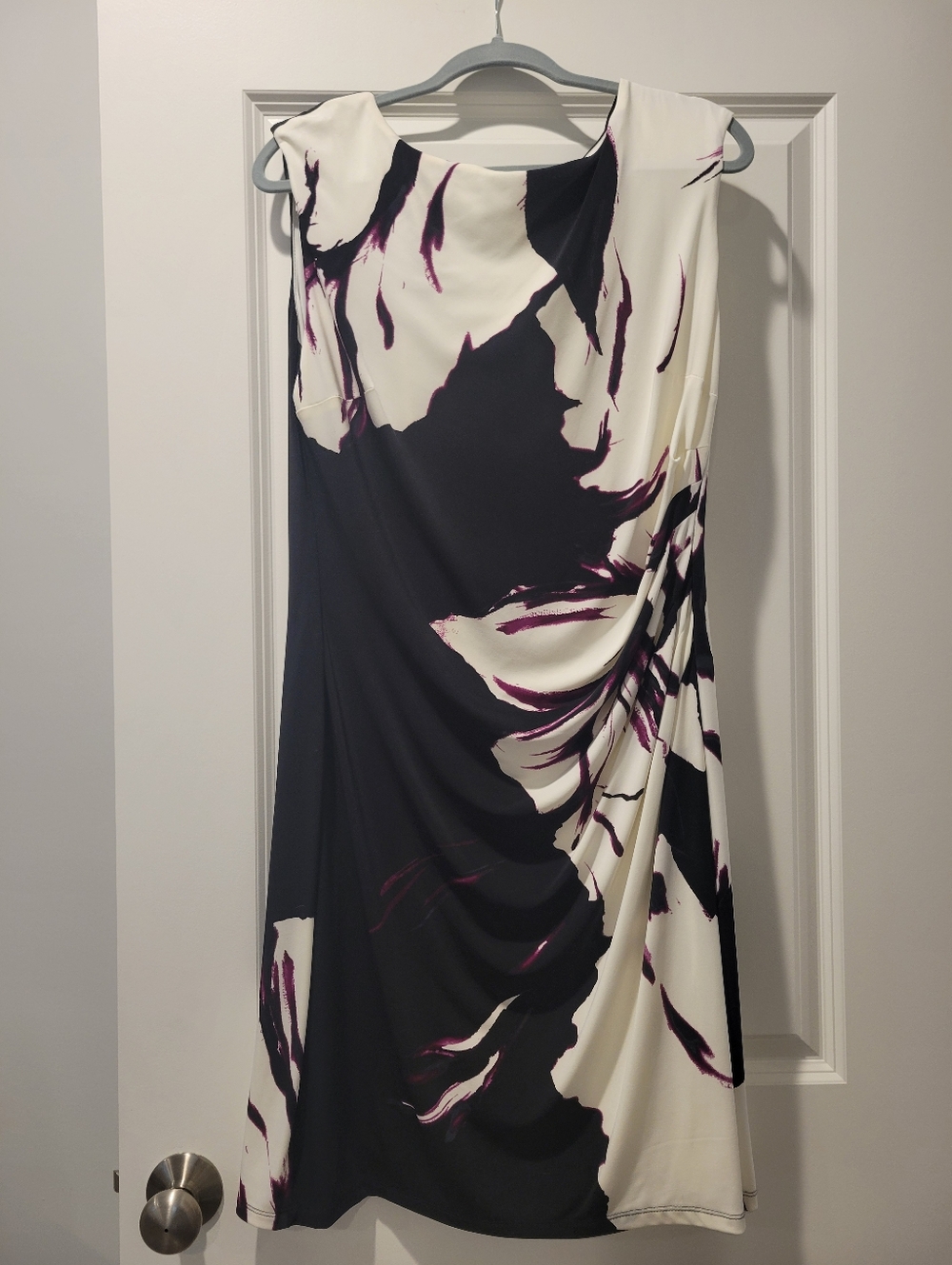 Lauren By Ralph Lauren size 16 Ruched Shift Dress in Black, Cream & Plum